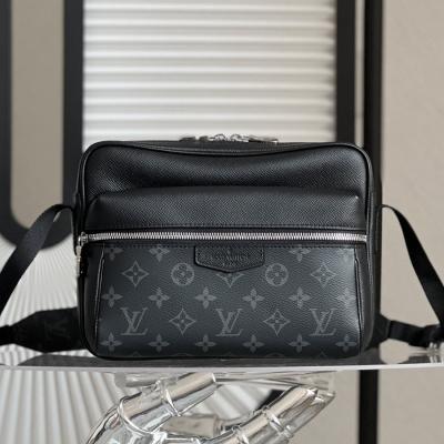 Outdoor 郵差包M30233