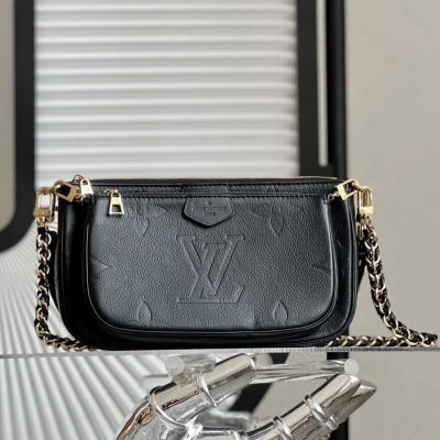 MULTI Pochette Accessoires 手袋 M80399