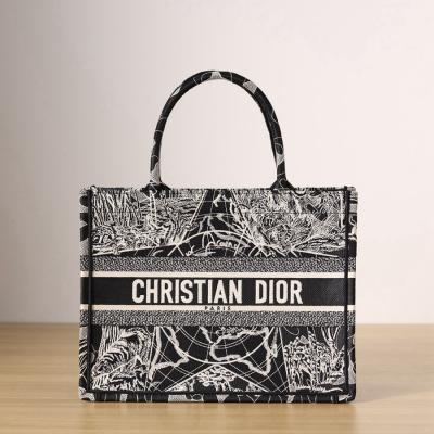 中號BOOK TOTE手袋黑色和白色 Dior Around the World 圖案刺繡