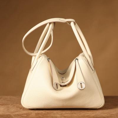 H Lindy 26CM 奶油白銀扣