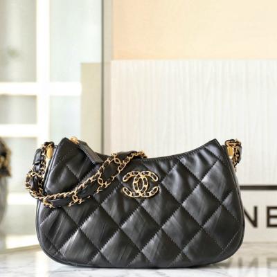 小香 23K秋冬 19系列腋下包 小號黑色