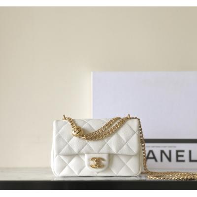 24P 愛心扣口蓋包 白色 小號