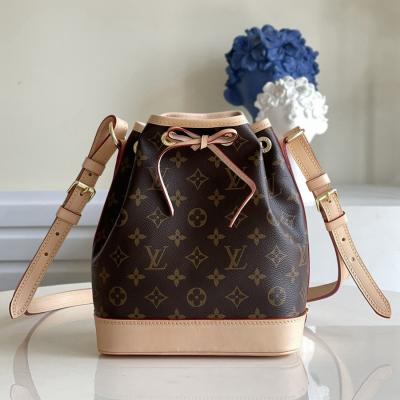 M40817 NOE BB 水桶包