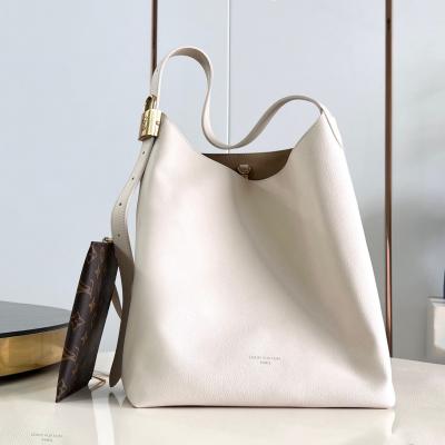 M24856 Low Key Hobo中號白色