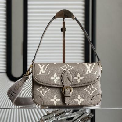 M46583 Diane法棍包