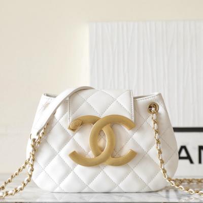 24C 大Logo圓挎包白色小號