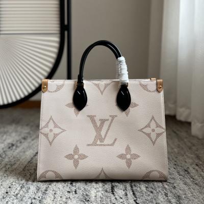 OnTheGo 中號手袋 M46912