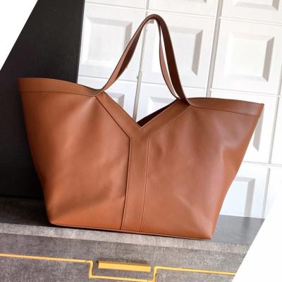 Y皮革托特包 棕色