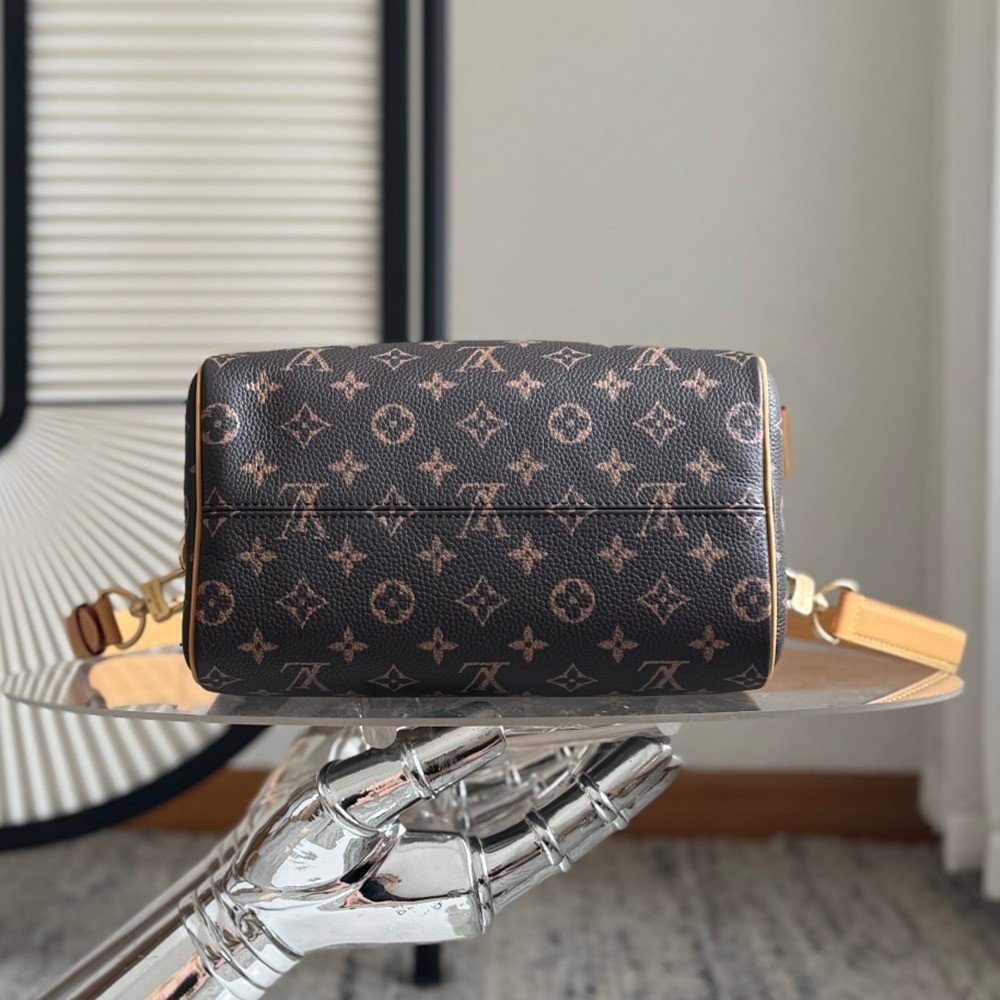 M24443 Speedy P9 Bandouliere 25_6