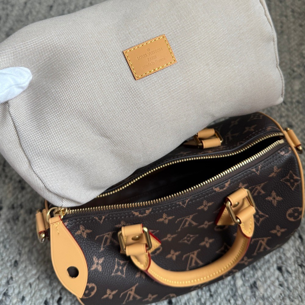 M24443 Speedy P9 Bandouliere 25_12