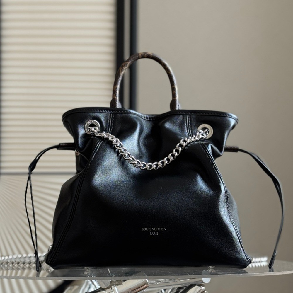 Off Duty Vibe 雙肩包 M25522