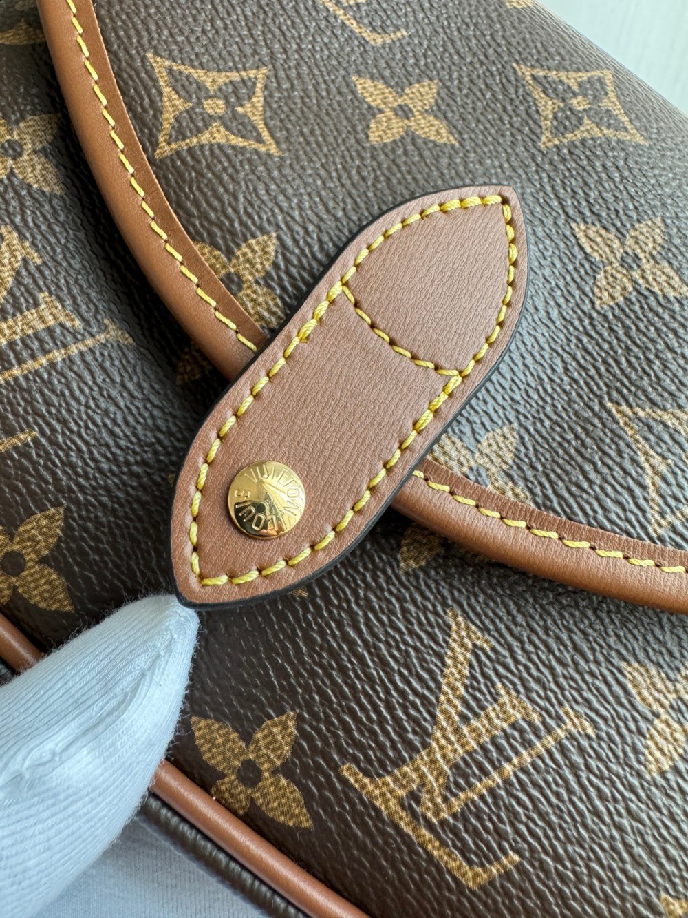 Duo BB 手袋M26592_6