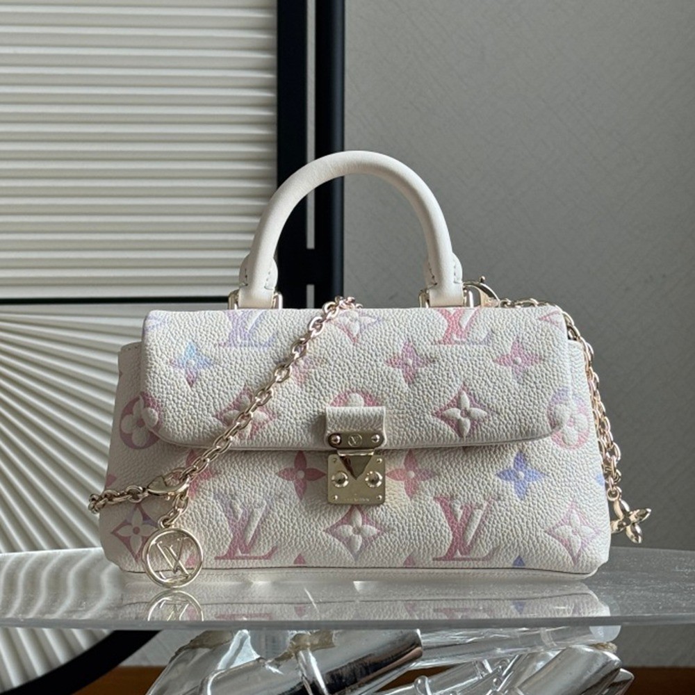 Nano Madeleine 手袋 M25596