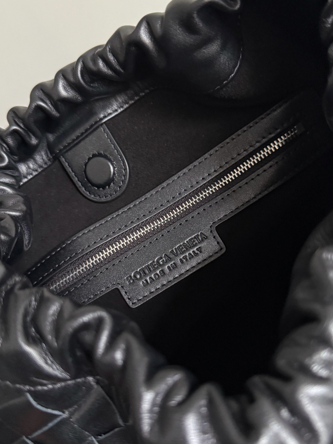 836020 Biblioteca Bucket水桶包黑色_10