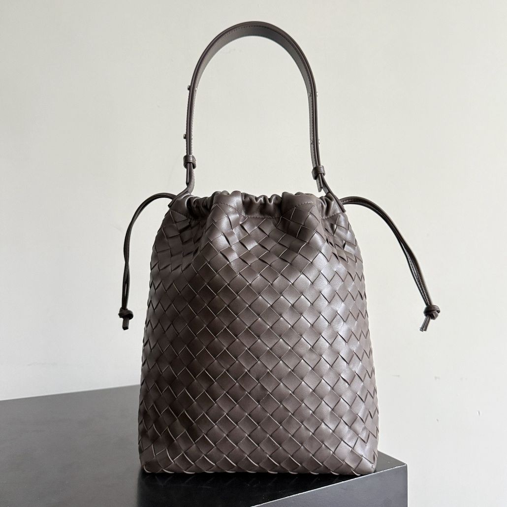 836020 Biblioteca Bucket水桶包黑棕色_5