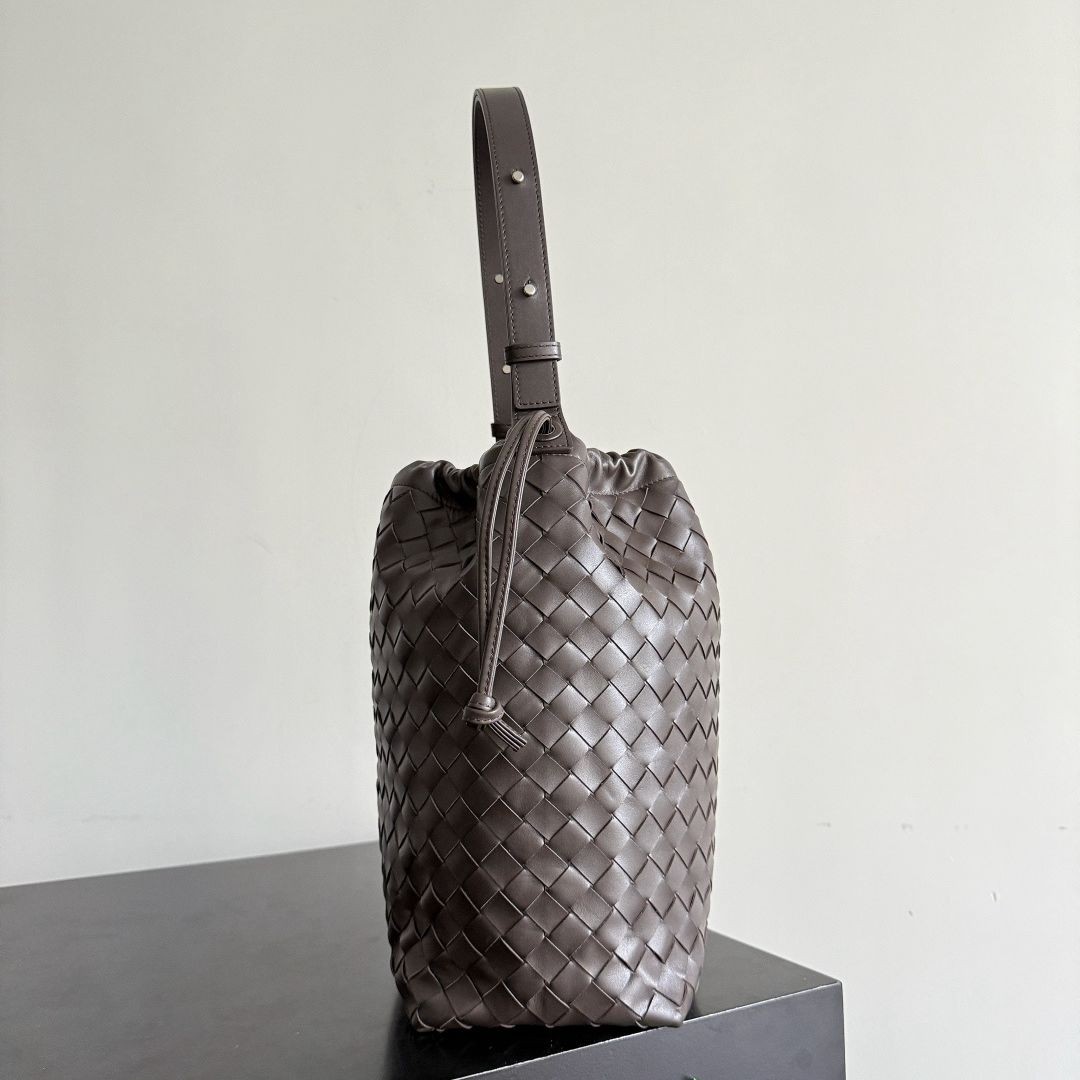 836020 Biblioteca Bucket水桶包黑棕色_6