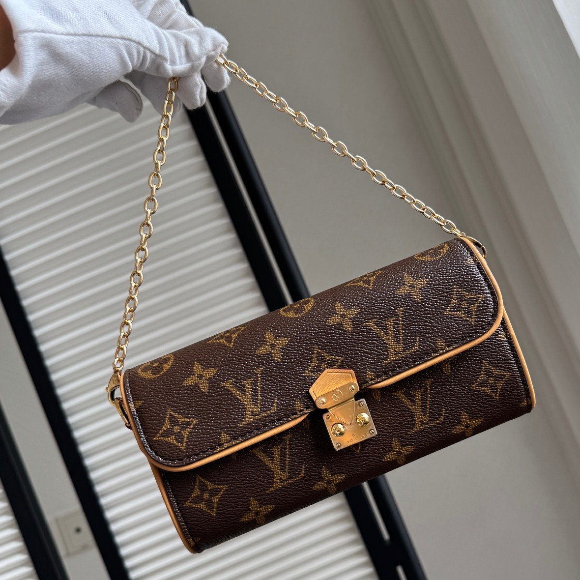 M13566 Pochette Camille鍊條包_4