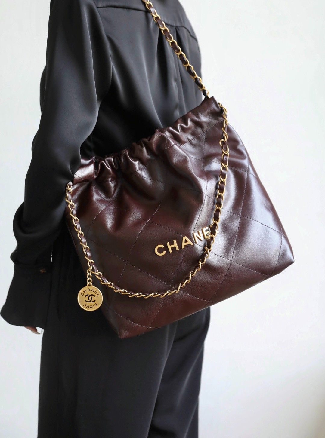 爆款22Bag小號巧克力色_10