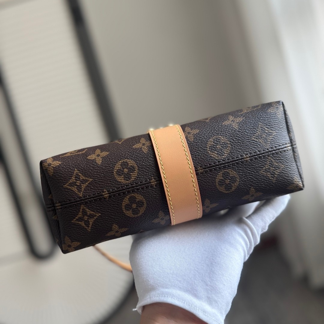 M26191 Pochette Mia 腋下包_2