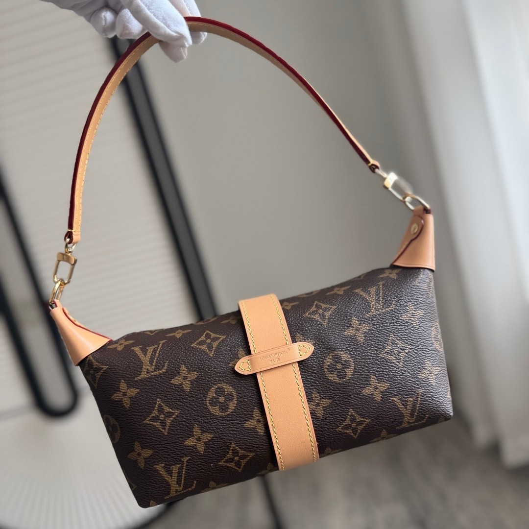 M26191 Pochette Mia 腋下包_9