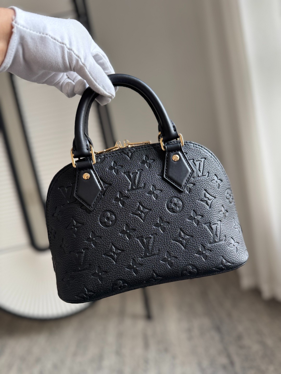 M26409 Alma BB 貝殼包_12