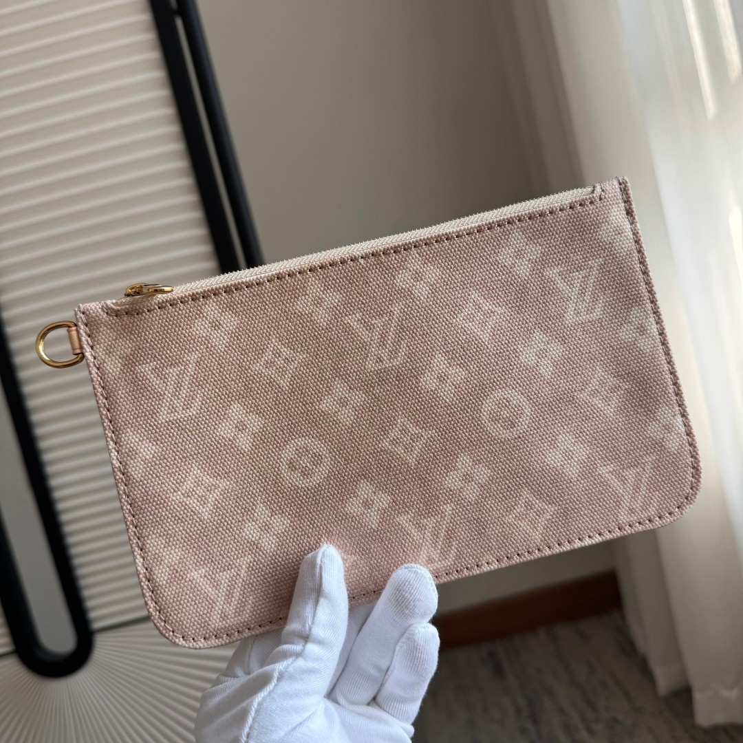 M25727 All In 大號 貓系水桶包_12