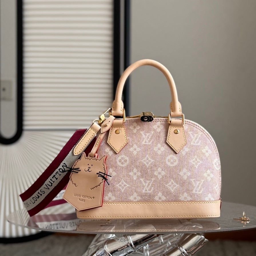 M25728 Alma BB 貓系貝殼包