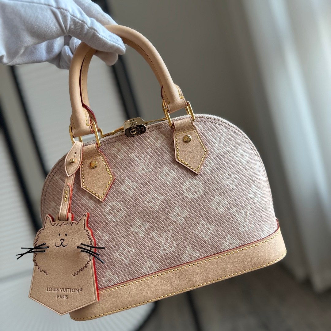 M25728 Alma BB 貓系貝殼包_11