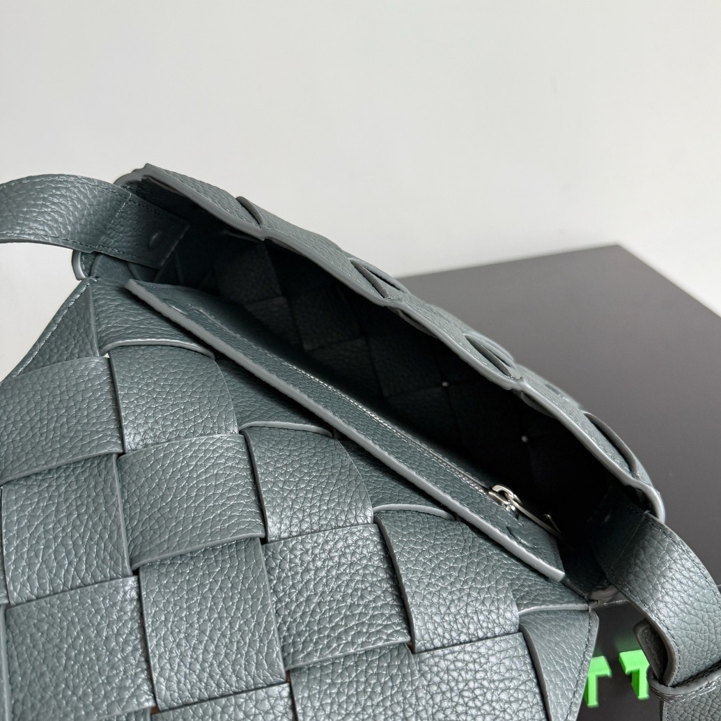 795637 Diago男士斜挎包 深綠色_3