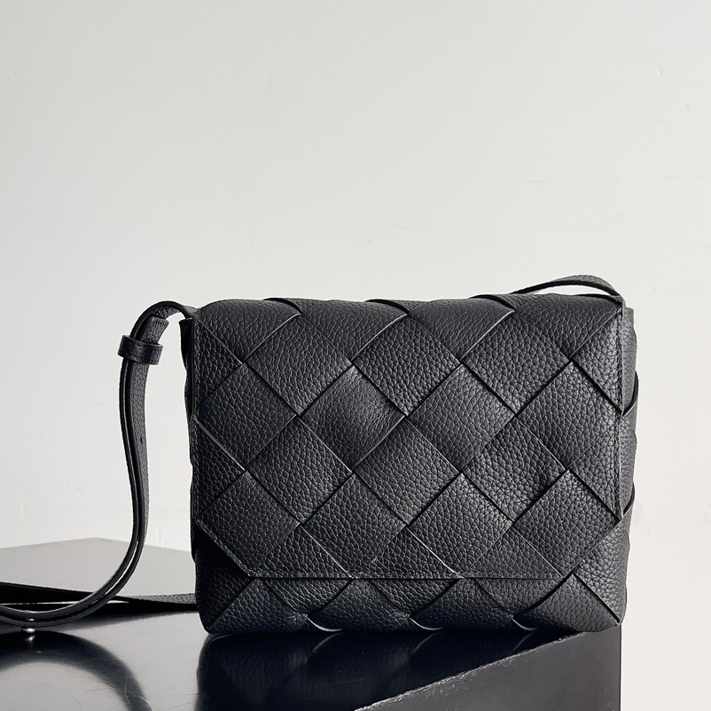 795637 Diago男士斜挎包 粒面黑色_9