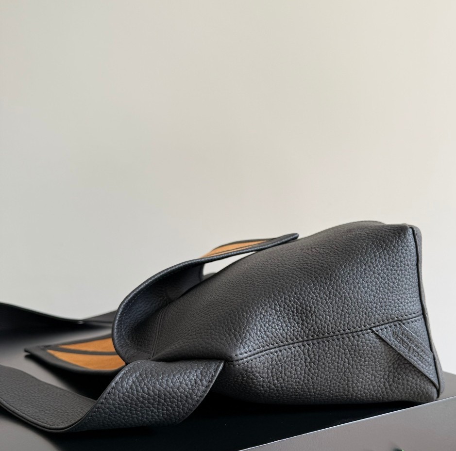 815807 Sawyer 小號牛皮款  荔枝紋黑色_6