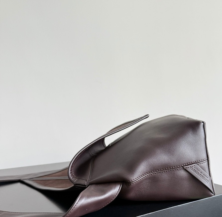 815807 Sawyer 小號牛皮款  巧克力棕色_6