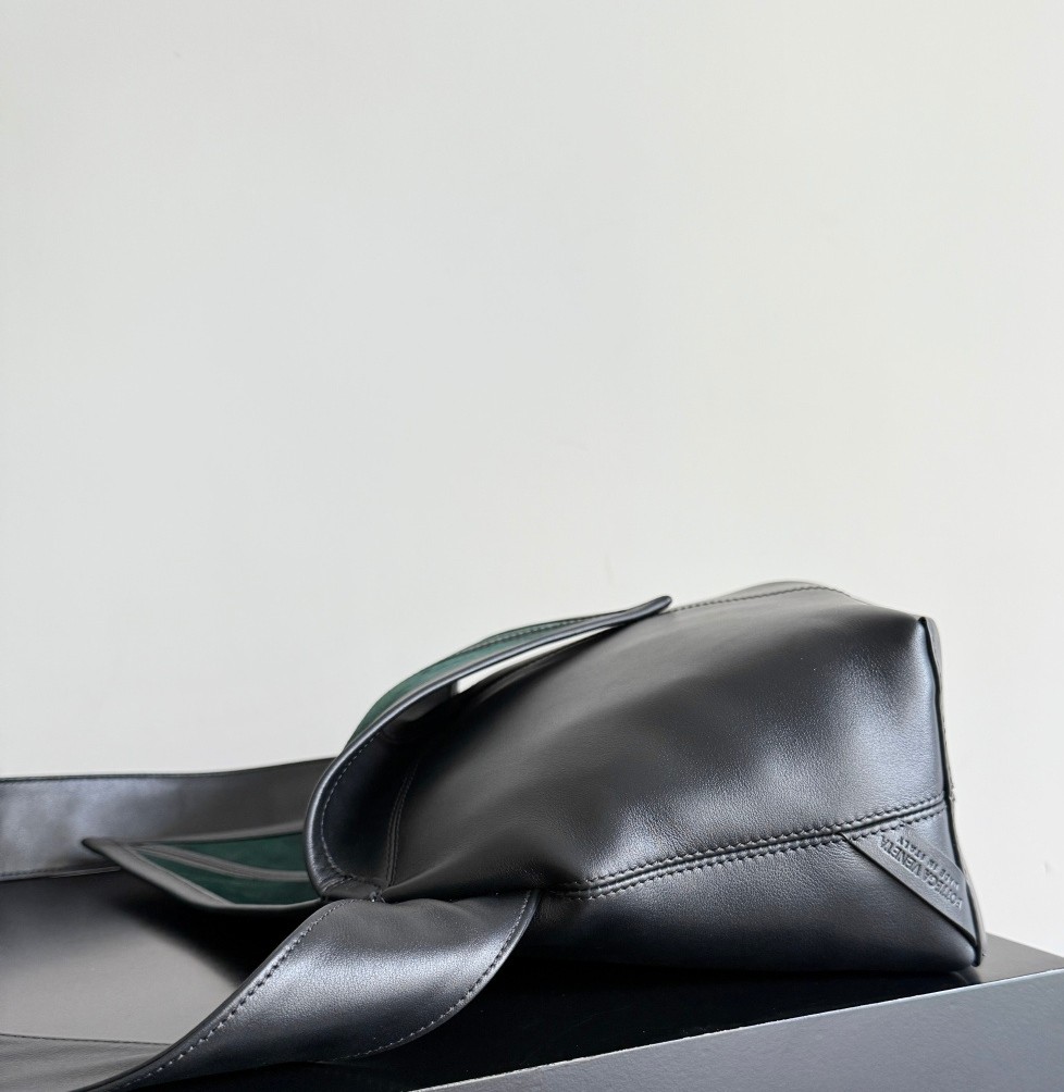 815807 Sawyer 小號牛皮款  黑色_3