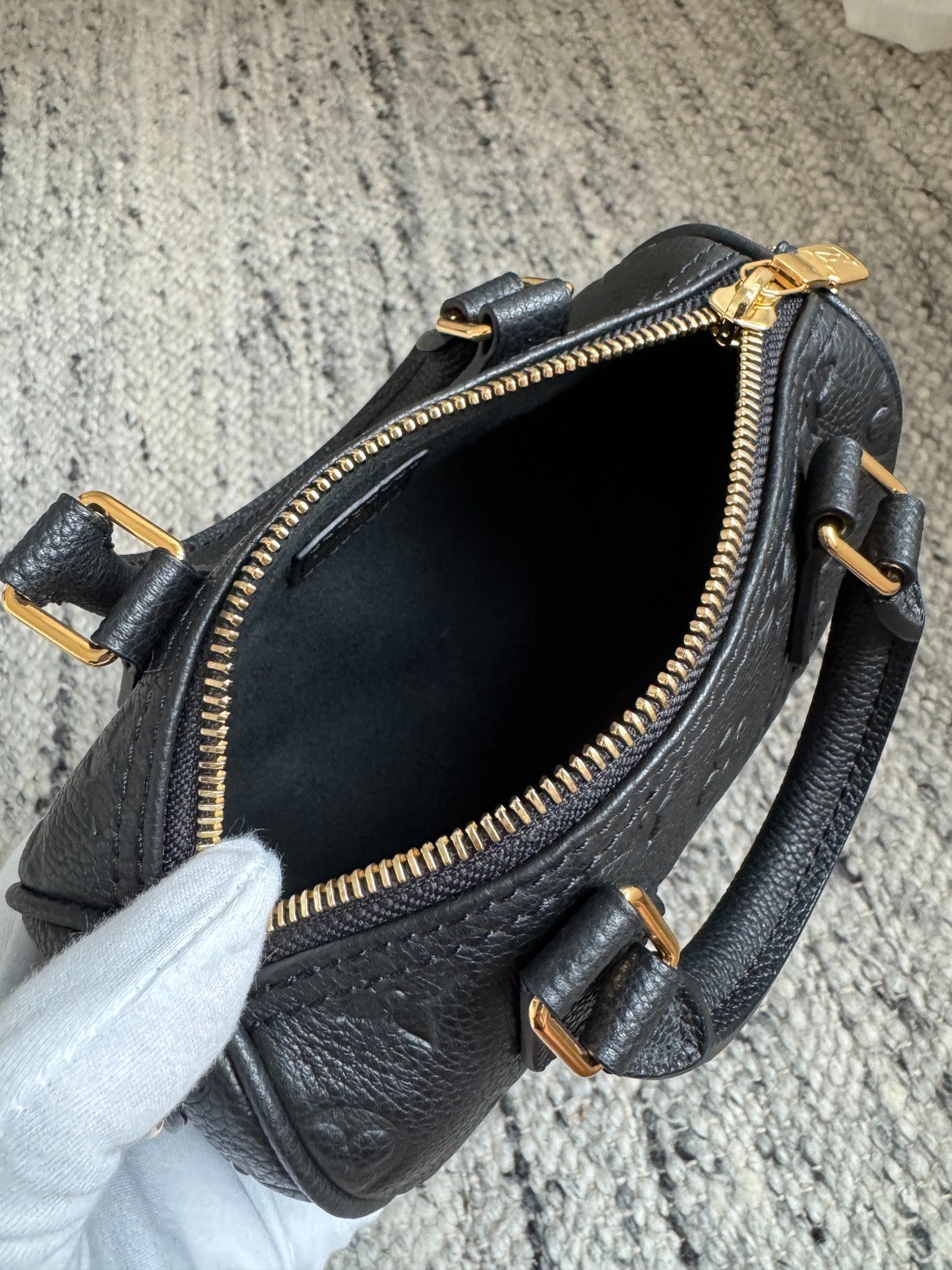 M82450 Nano Speedy 黑壓花_4