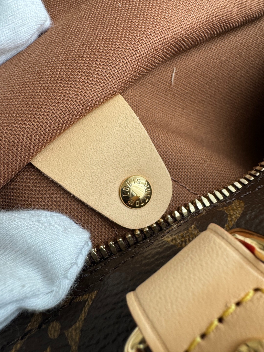 Speedy Bandouliere 25 水桶包 M46977_12