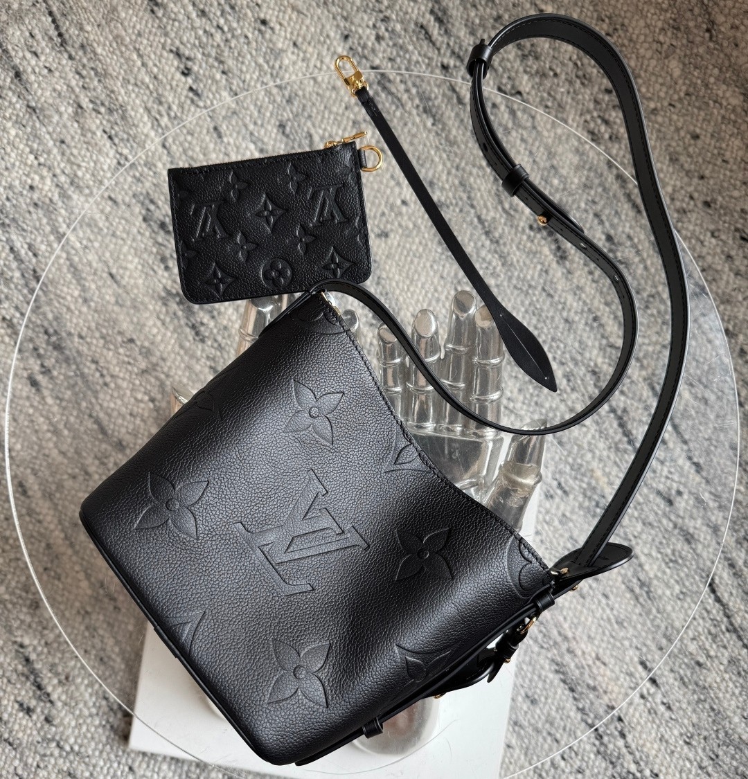 All In BB水桶包 M13480_10