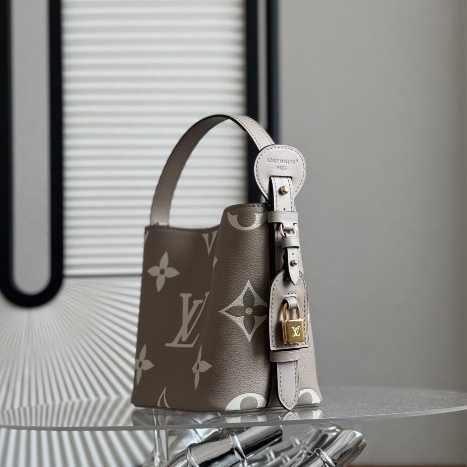 All In BB水桶包  M13045_3