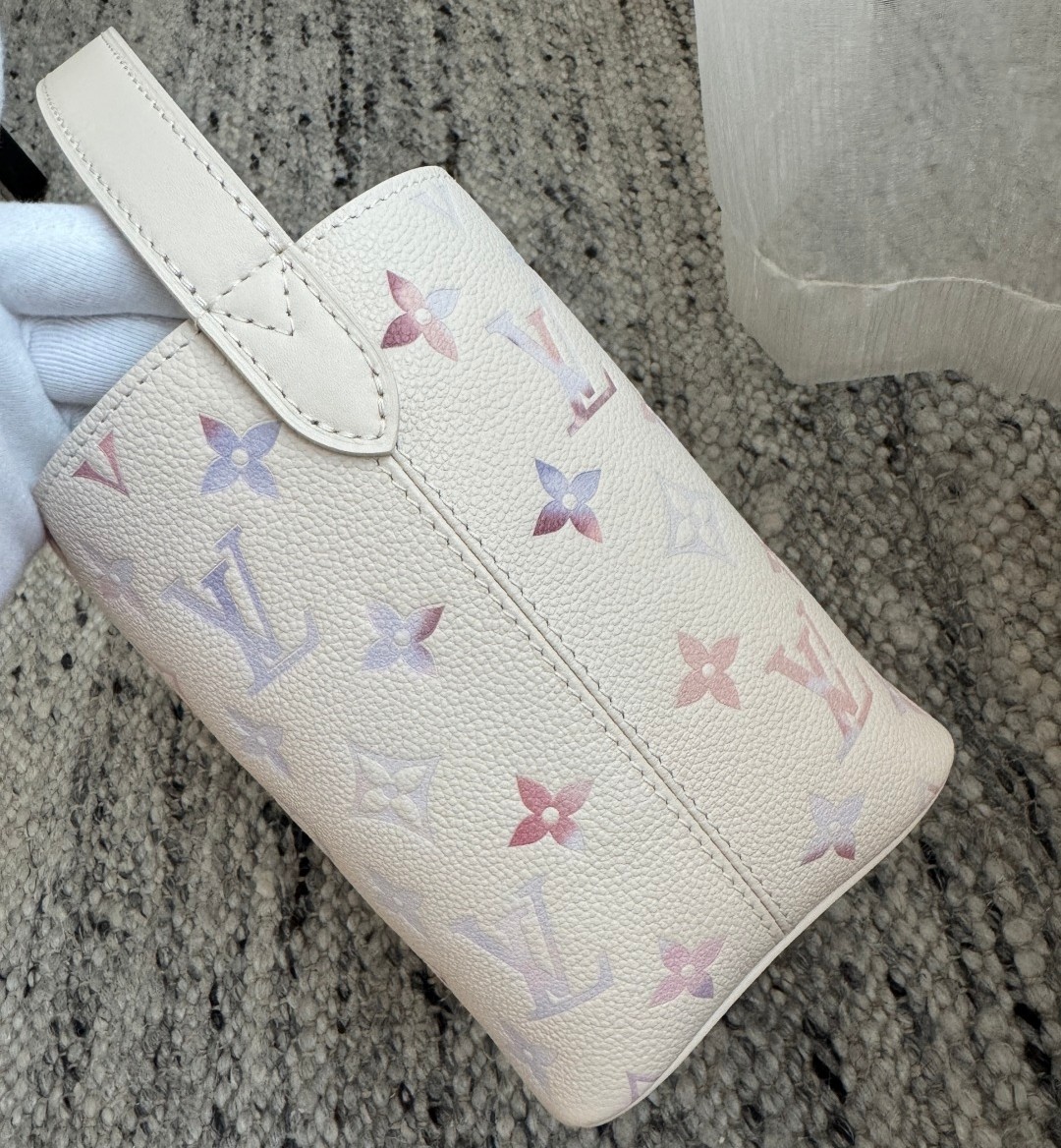 All In BB漸變色水桶包 M25673_15