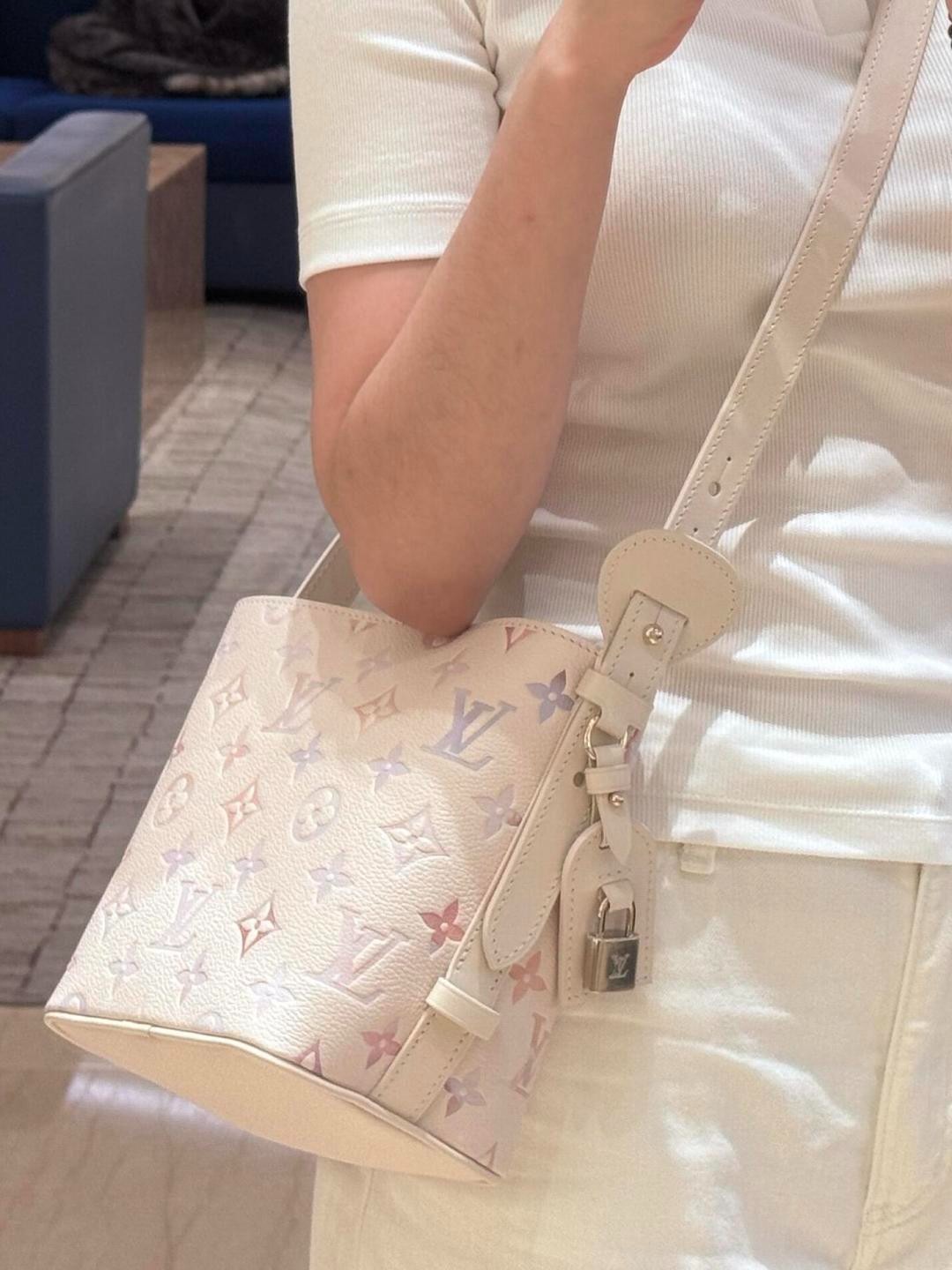 All In BB漸變色水桶包 M25673_20