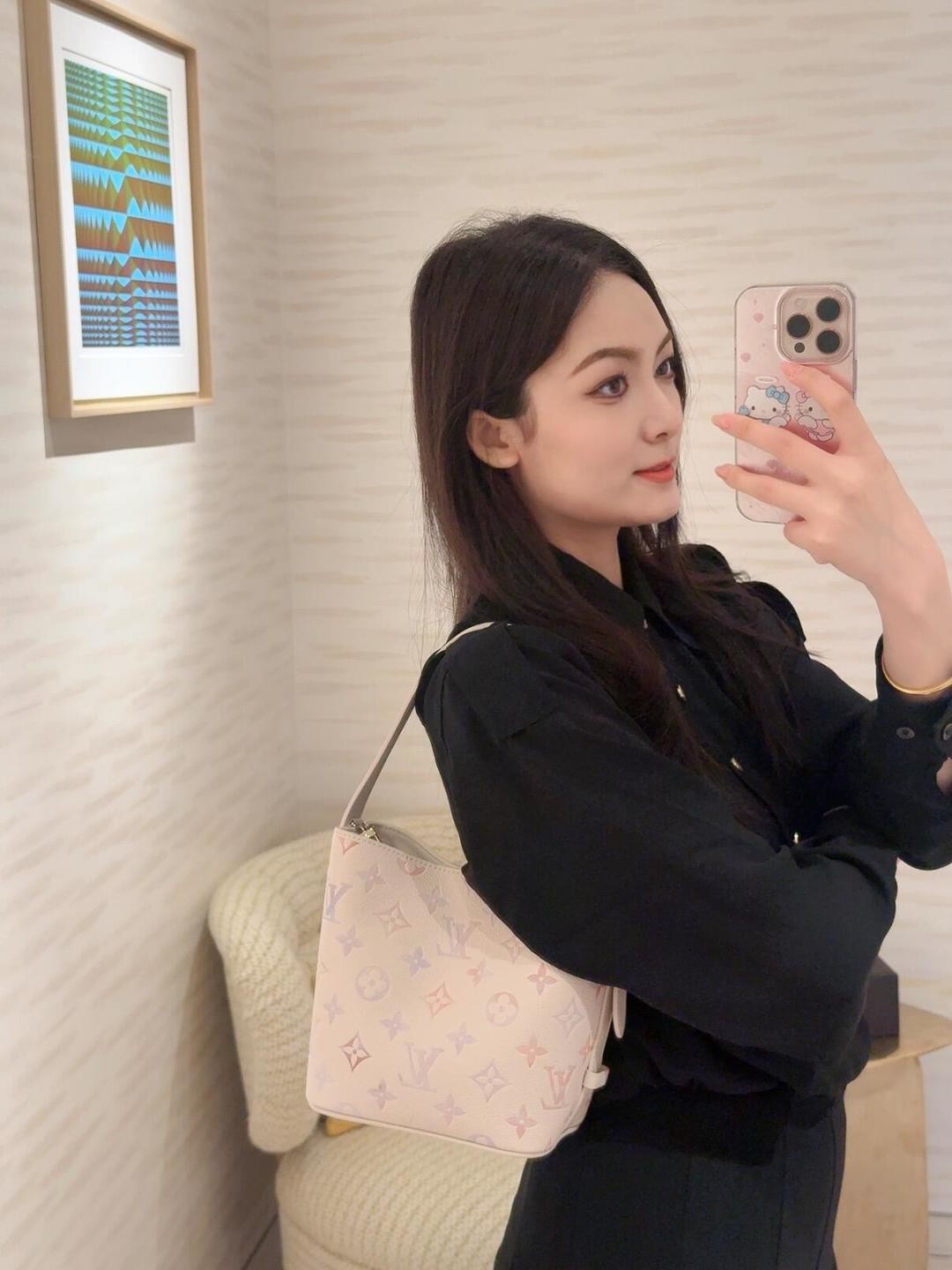 All In BB漸變色水桶包 M25673_2