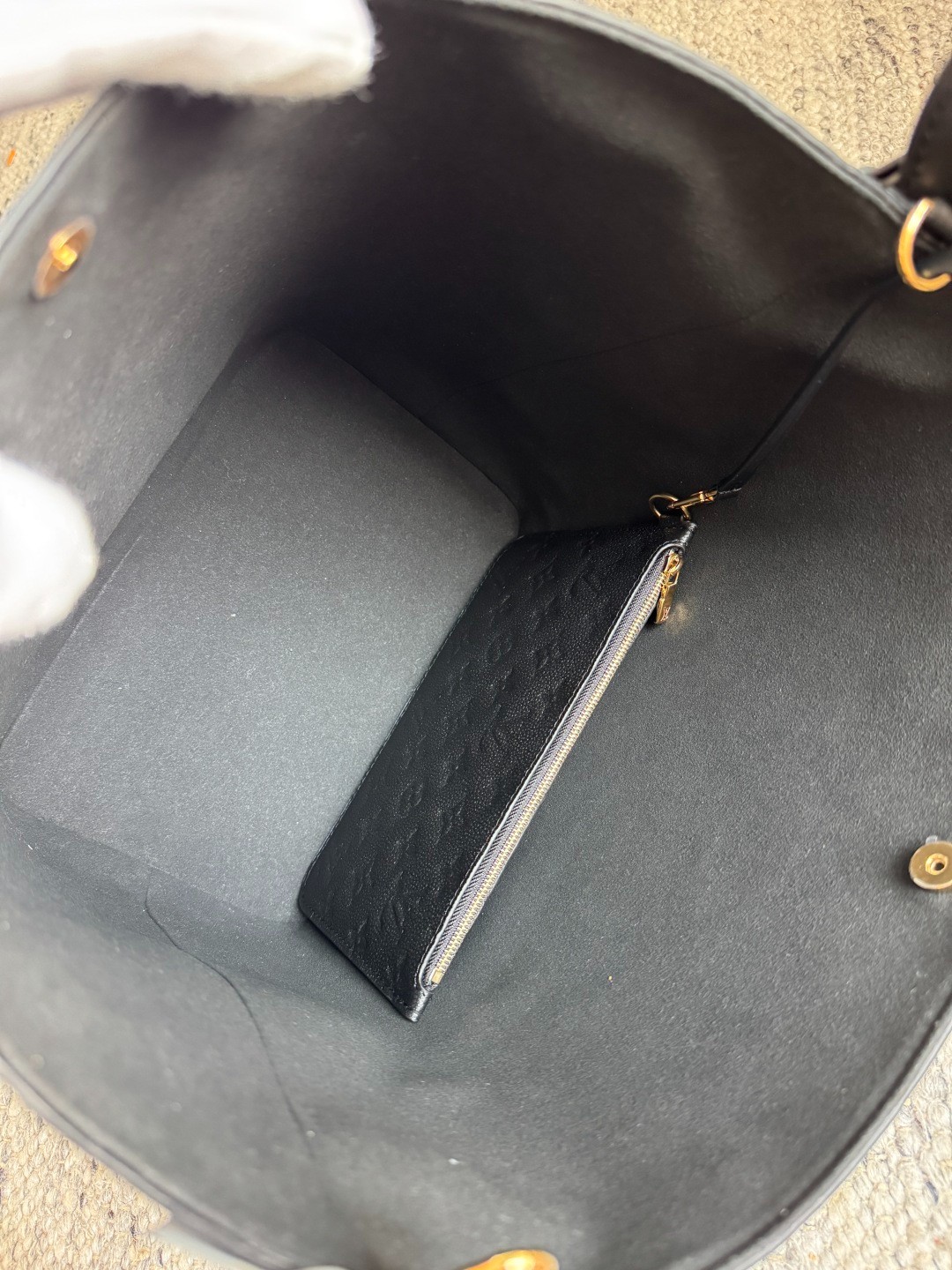 All In 大號水桶包 M13044_3