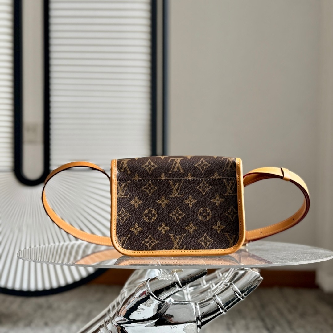 Satchel 迷你郵差包 M26805_10