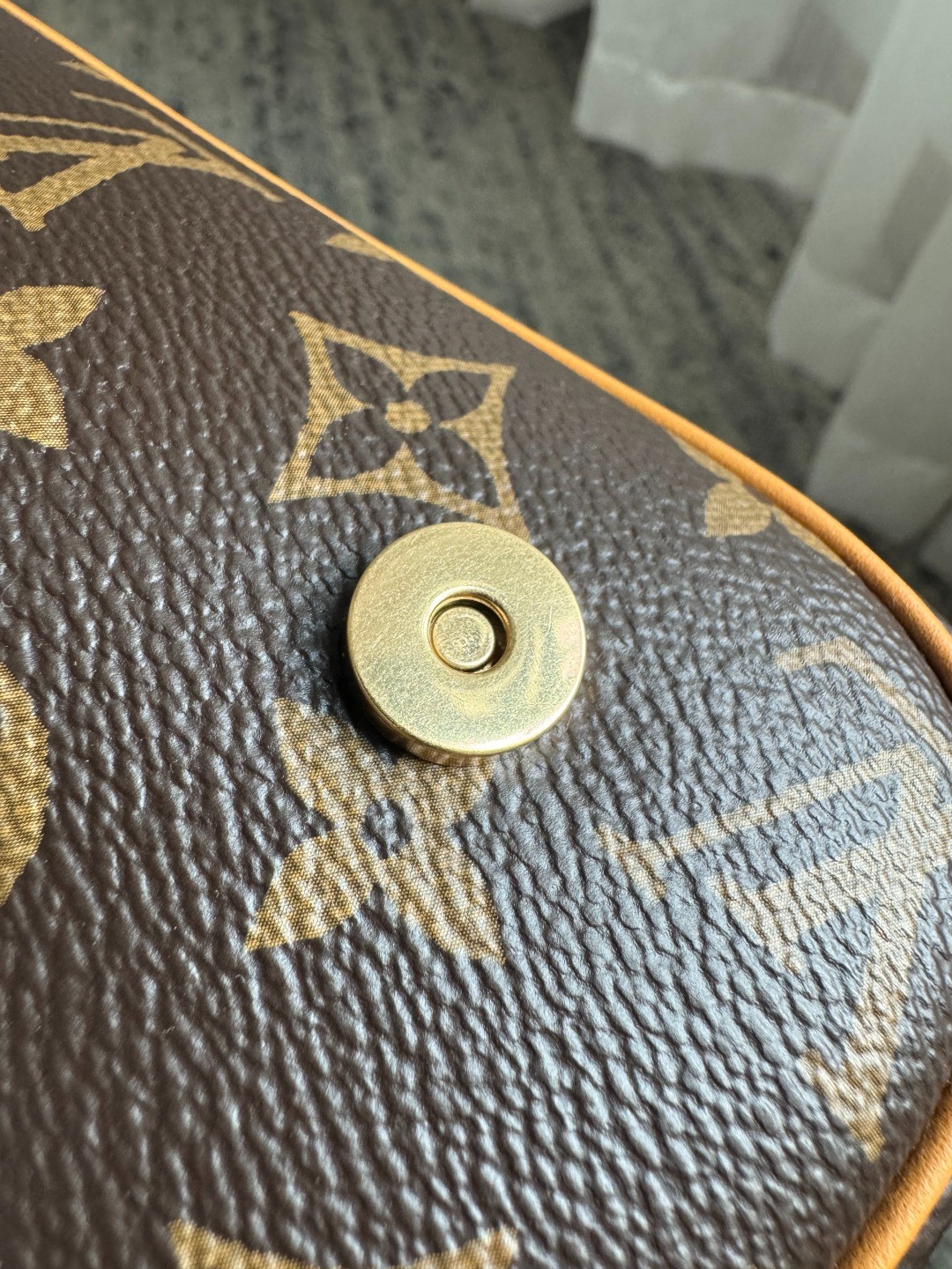 Satchel 迷你郵差包 M26805_15