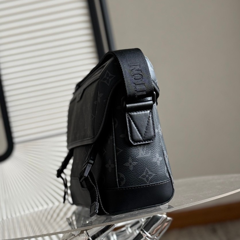 Voyager 小號郵差包 M12517_6