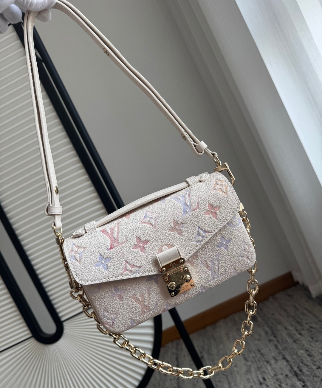 Pochette Métis East West M25682 漸變色小郵差_8