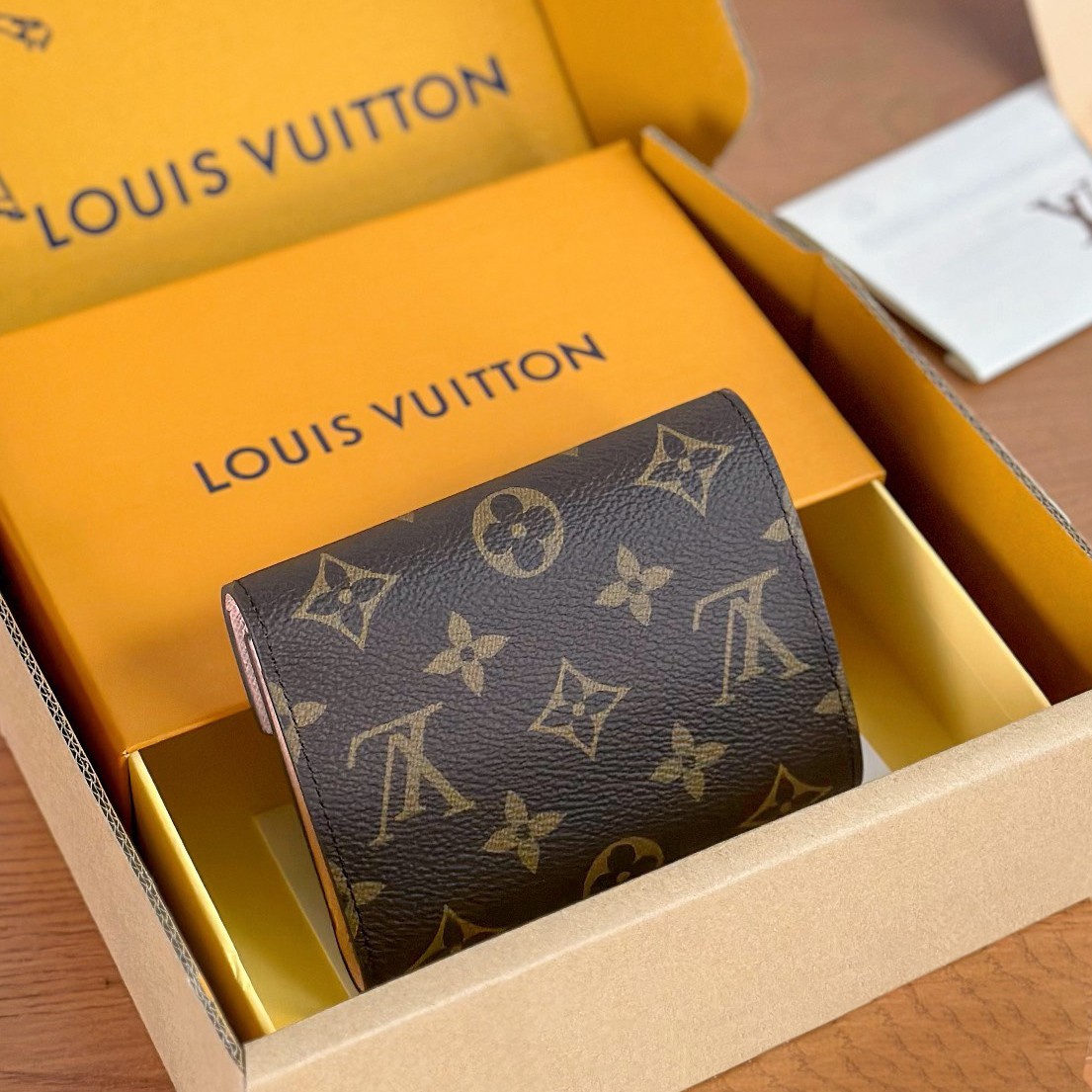 M62360 Victorine短夾芭蕾粉色_3