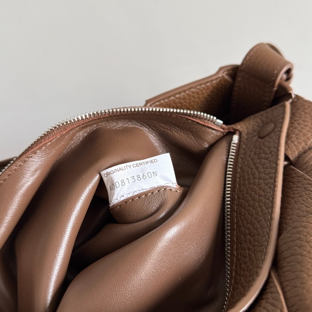 Diago大號斜挎包榛果棕_9