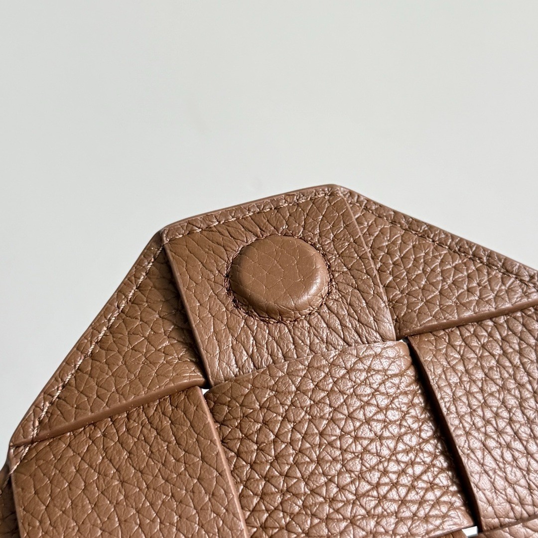 Diago大號斜挎包榛果棕_8