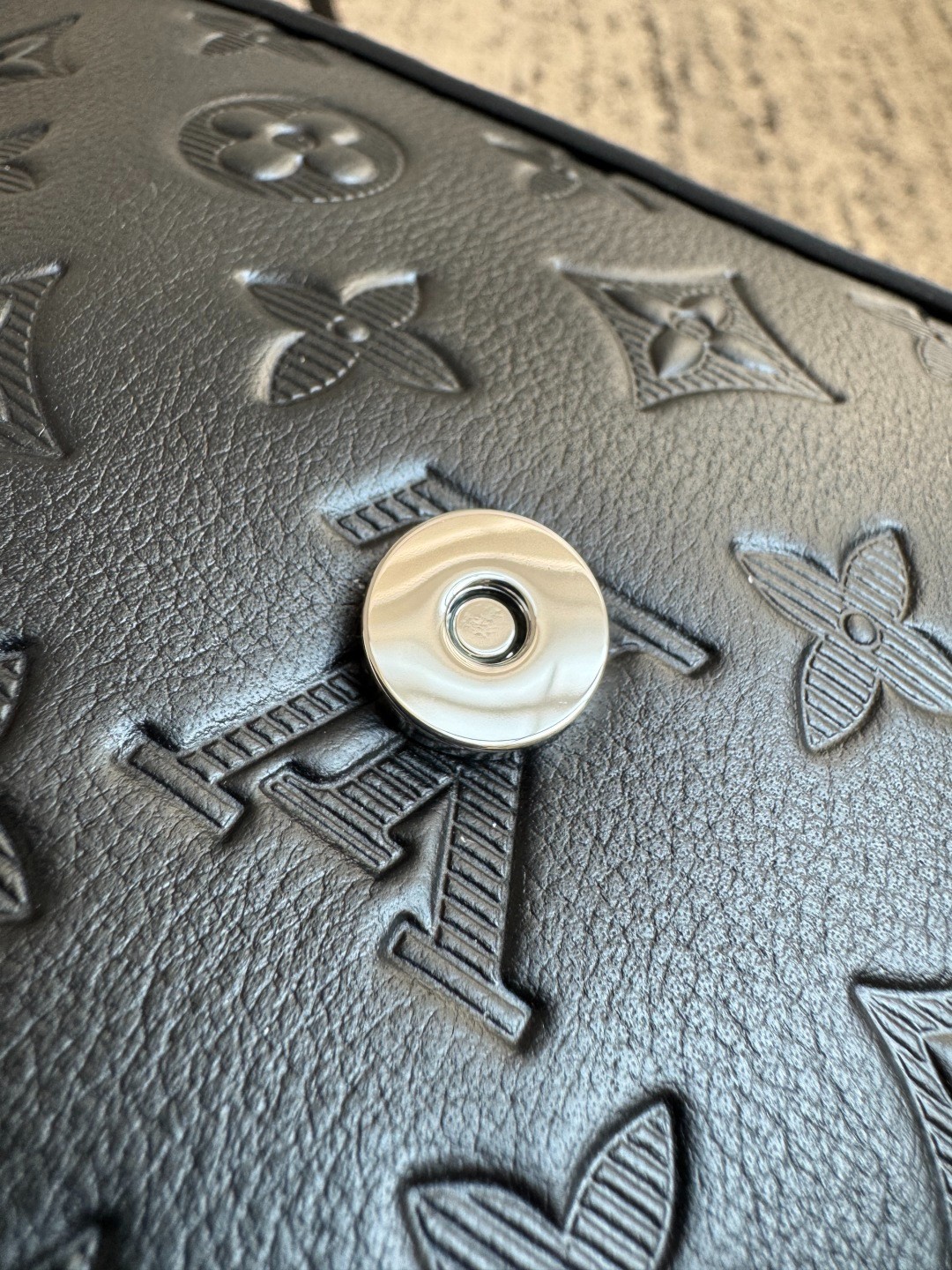 M14874 Pulse Messenger郵差包黑色_7