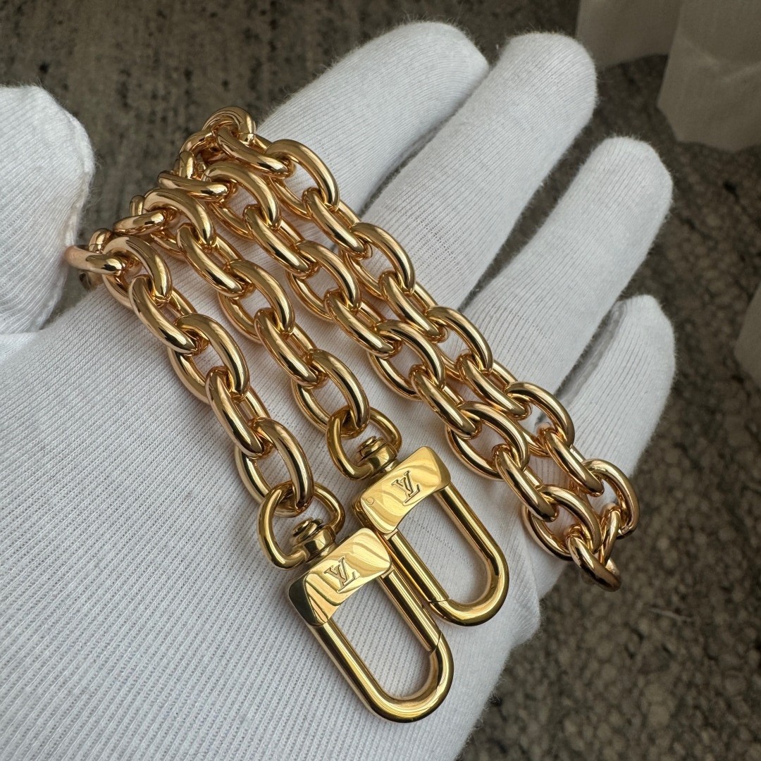 M27819 Pochette Sling小號雲朵包_5